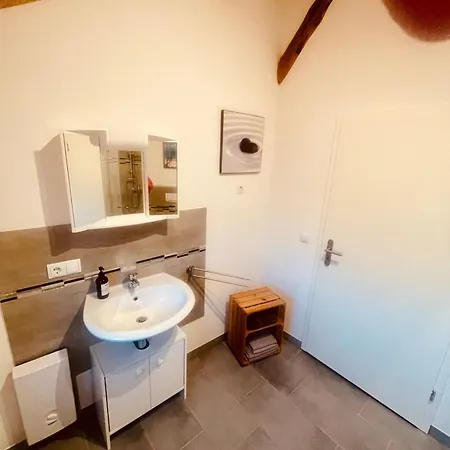 Alter Stall Melzow