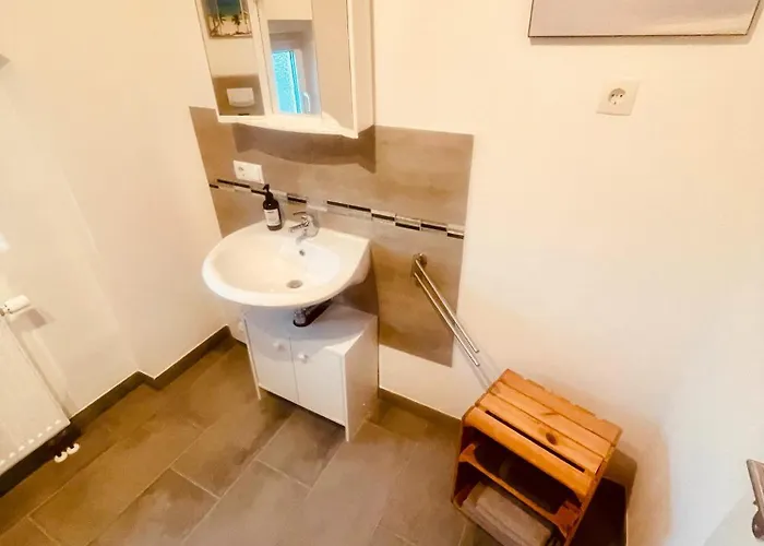 Alter Stall * Melzow