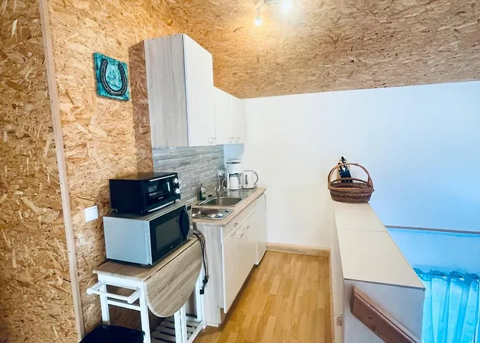 Alter Stall * Melzow